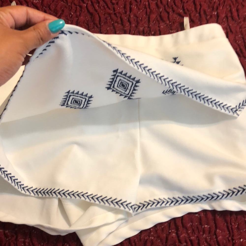 Aztec Embroidered Skort - Picture 6 of 8